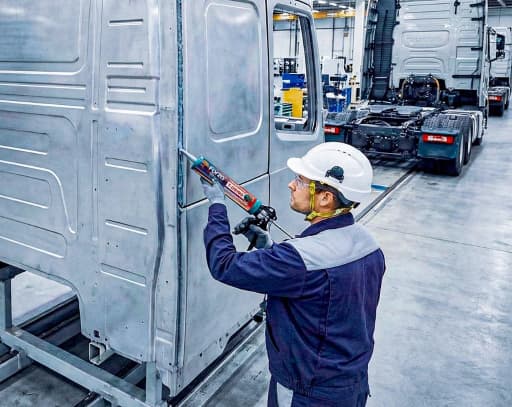 Leading Truck Manufacturer and ForzaBOND T-OS150 Case Study — article illustration